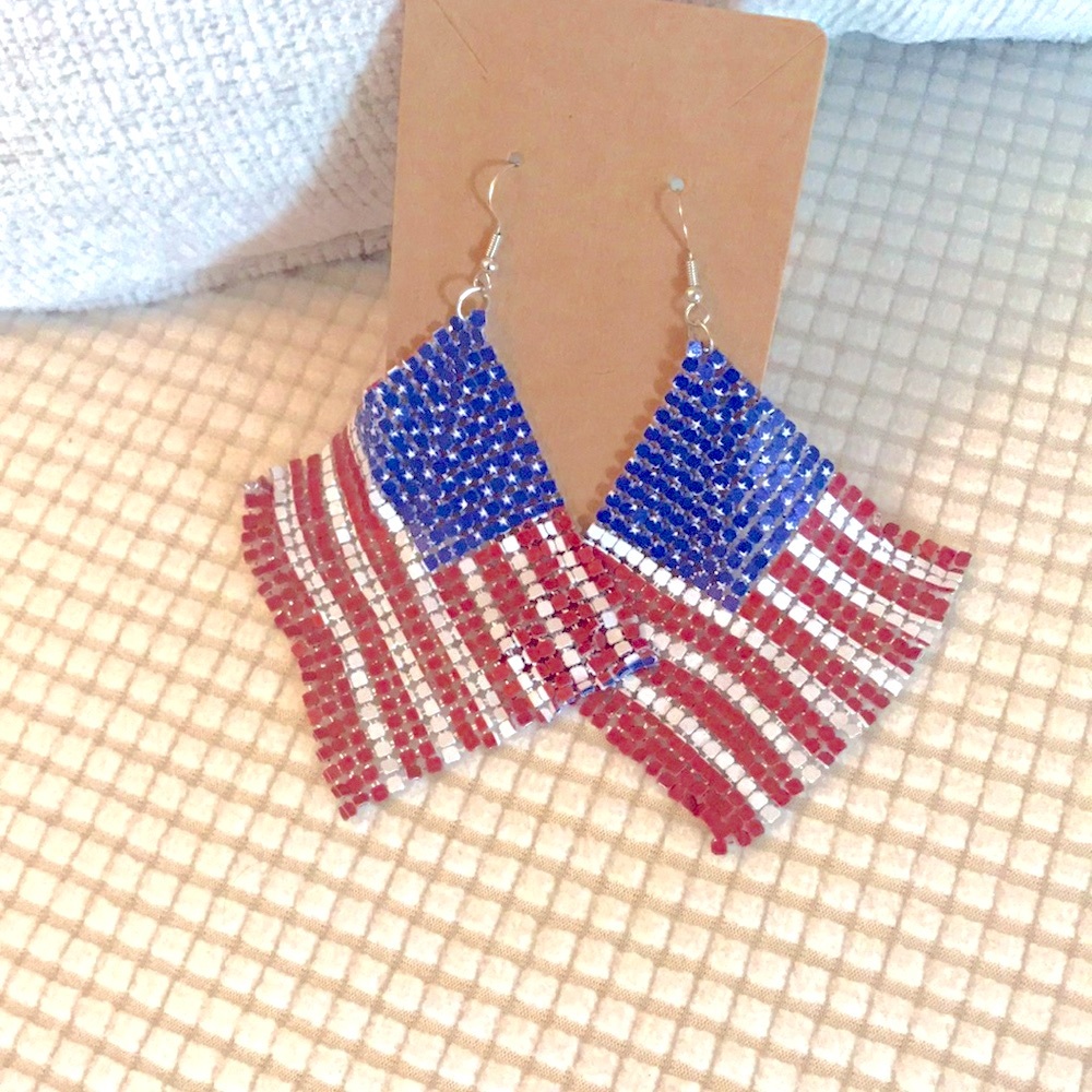 American Flag 🇺🇸 Silver Chainmail Mesh Dangly Earrings NWT